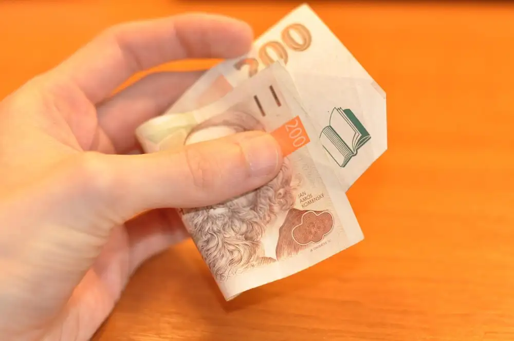 7 Eur To Czk